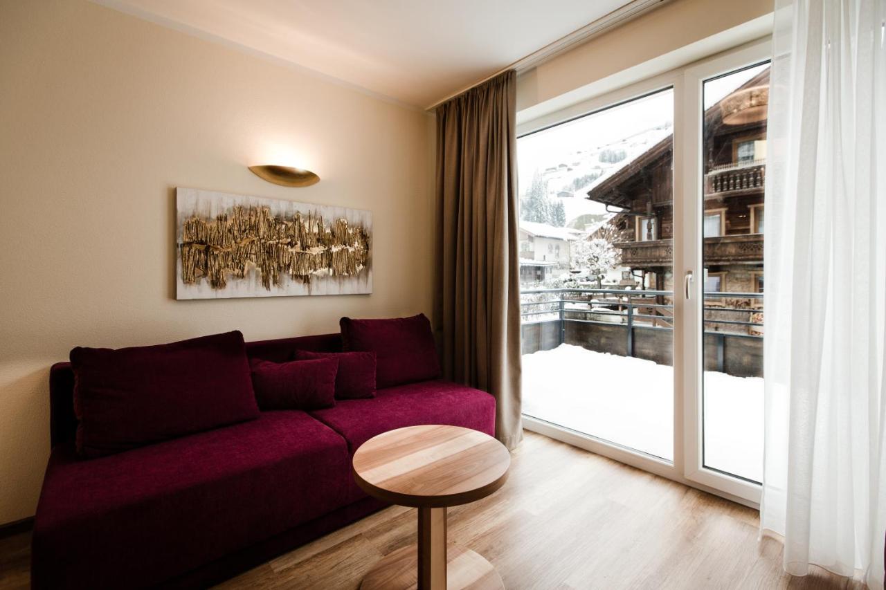 Aparthotel Dorfplatzl Garni Tux Exteriör bild