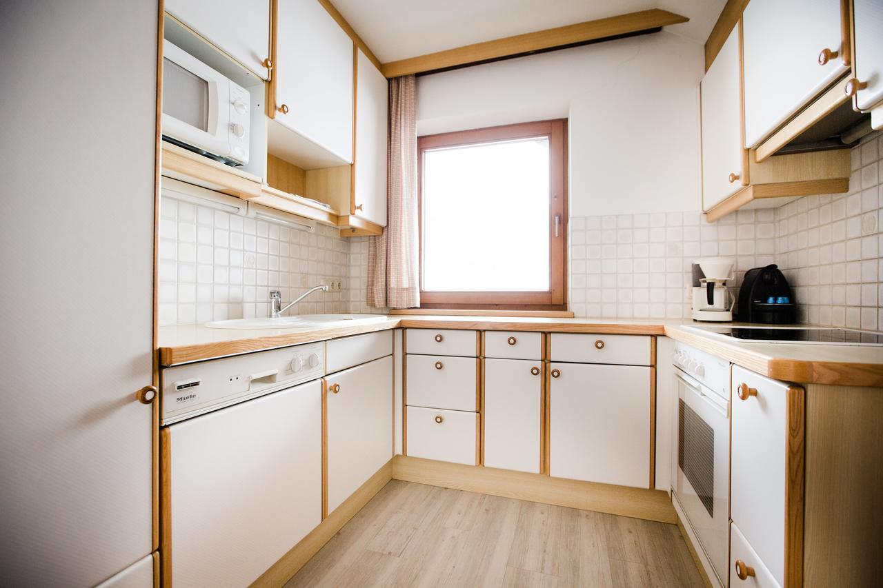 Aparthotel Dorfplatzl Garni Tux Exteriör bild